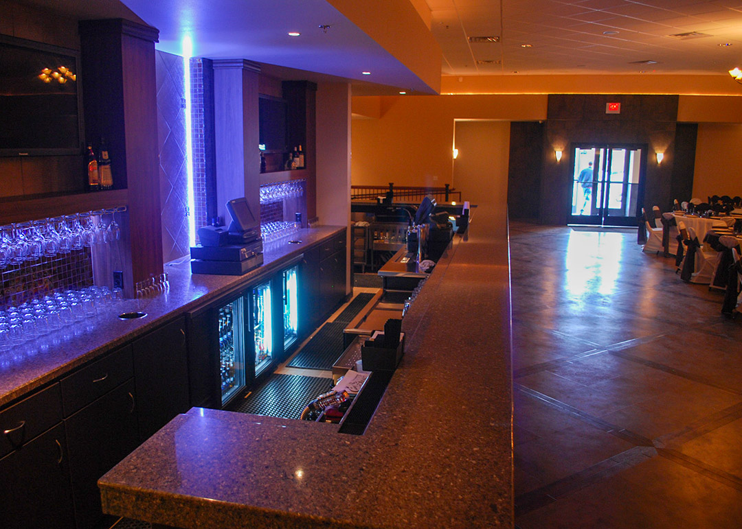 Amore_Banquet_Hall_Full_Service_Bar